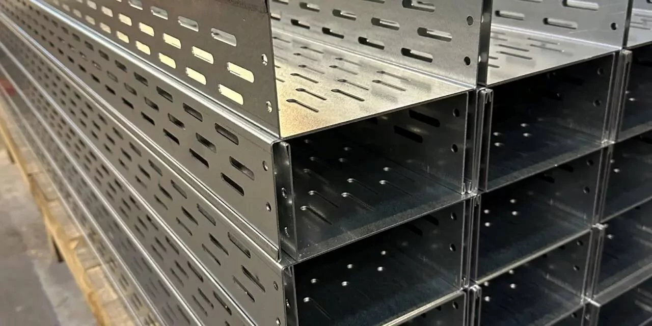 Metalen zetwerk tot 4 meter met hoogwaardige afwerking en constante kwaliteit