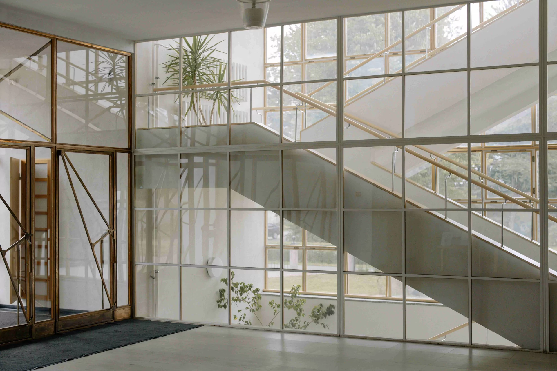 DVI Metaal maakt frames van staal,rvs en aluminium volgens tekening